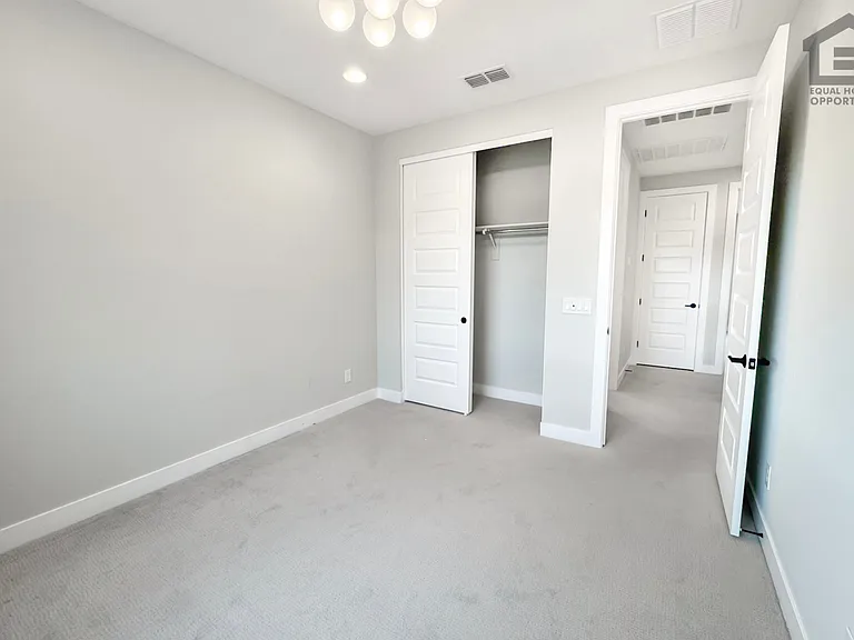 22038 N 28th Pl — Photo 24