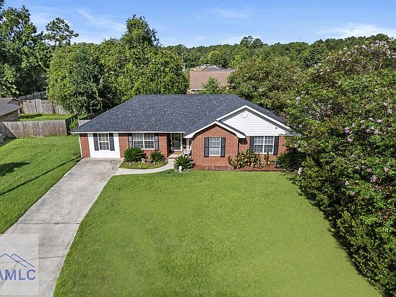 2nd image of 806 Hod Ln