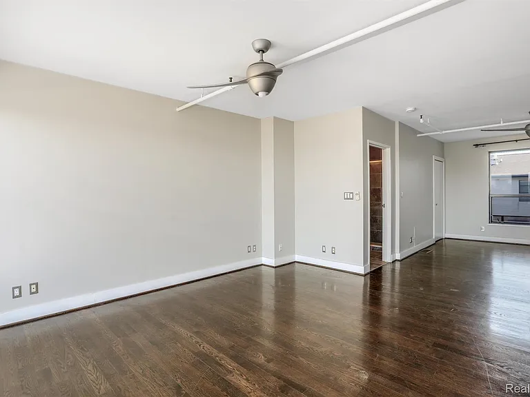6533 E Jefferson Ave #413W — Photo 29