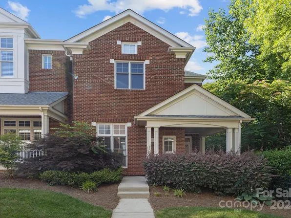4836 S Hill View Dr, Charlotte, NC 28210