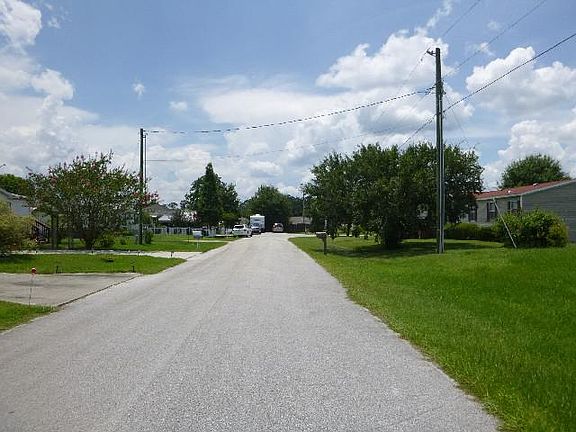 4th image of 3562 Pioneer Trails Blvd E