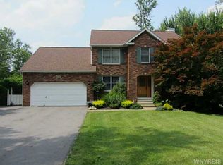 6988 Bear Ridge Rd, North Tonawanda, NY 14120