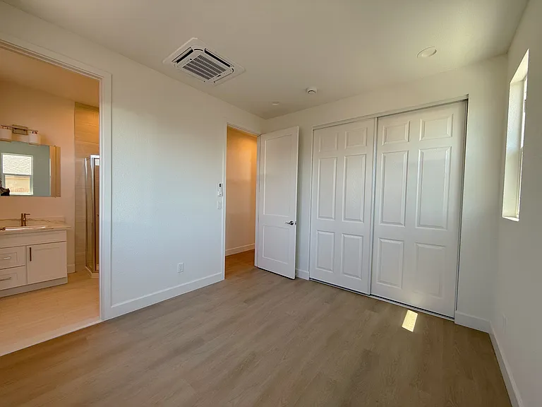 37036 Dutra Way — Photo 9