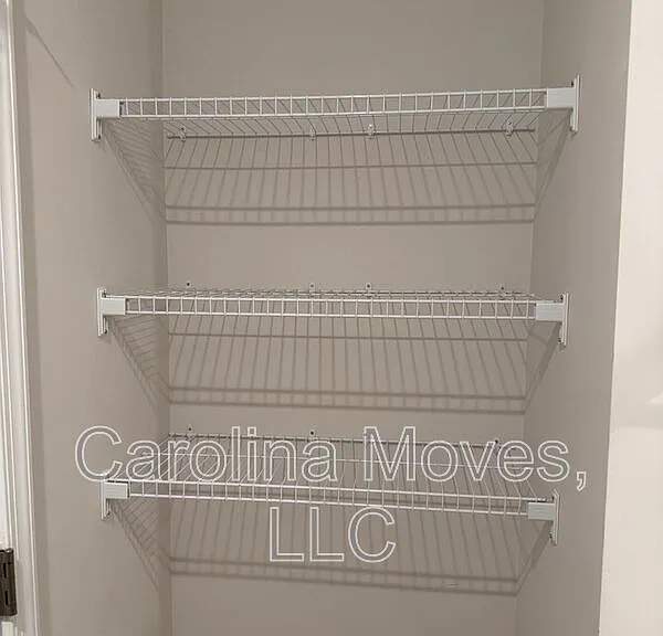 126 Fernside Ct — Photo 8