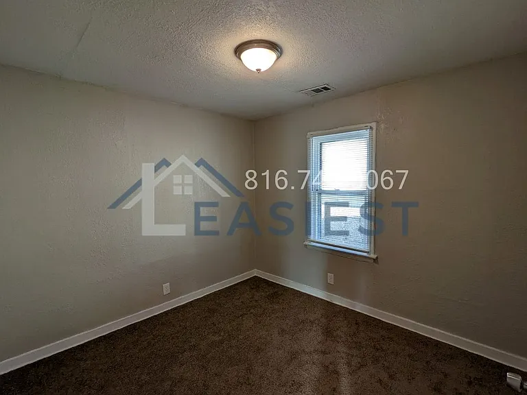 5536 S Benton Ave — Photo 9