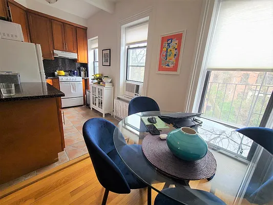 Rented by Brooklyn Heights Real Estate Inc | media 22