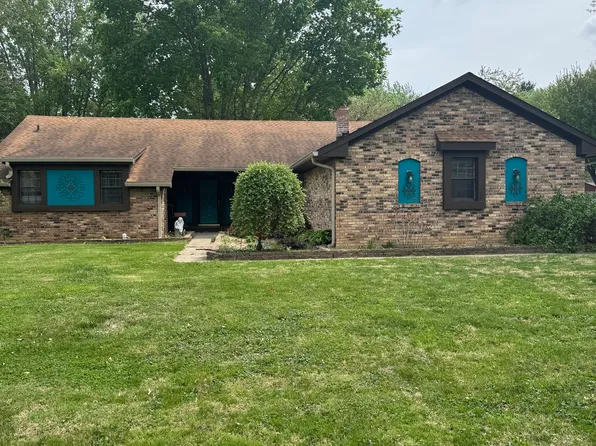 715 Leisure Ln, Greenwood, IN 46142
