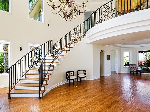4th image of 4763 Northridge Dr
