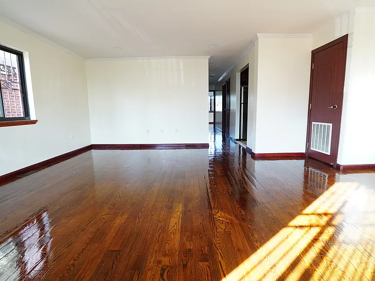 2529 Butler St #1 — Photo 3