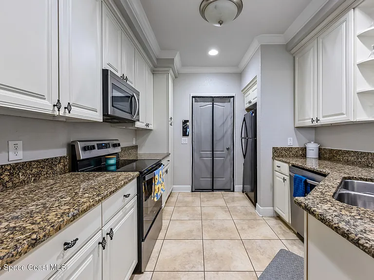 1795 Noel Pl #102 — Photo 8