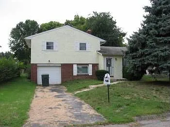 981 Reeb Ave photo 1