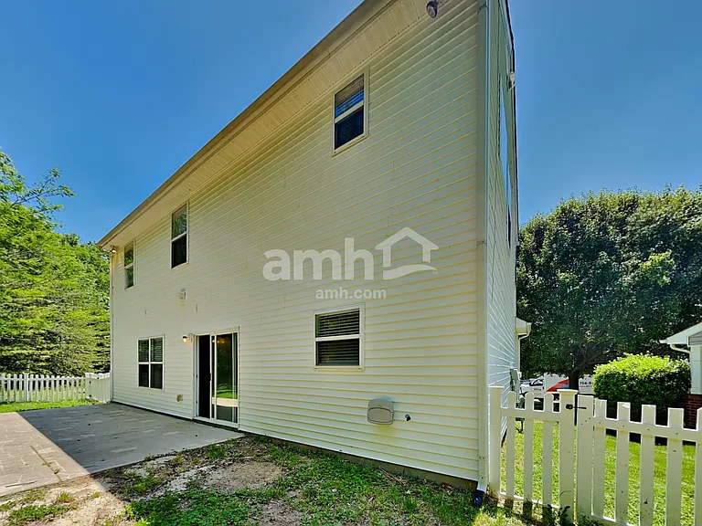 3801 Wingdale Ct — Photo 18