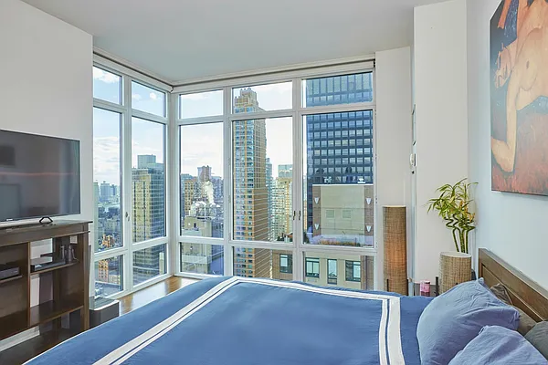 Rented by Brown Harris Stevens | media 4