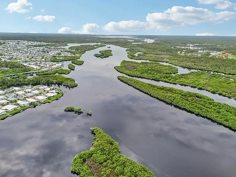 106 Lazy River Rd — Photo 45