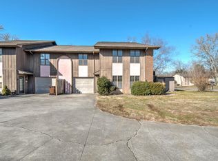 104 Goldenview Ln, Oak Ridge, TN 37830