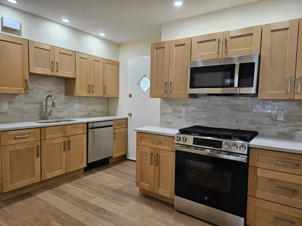 20-59 31st Street 1 image 2 of 9