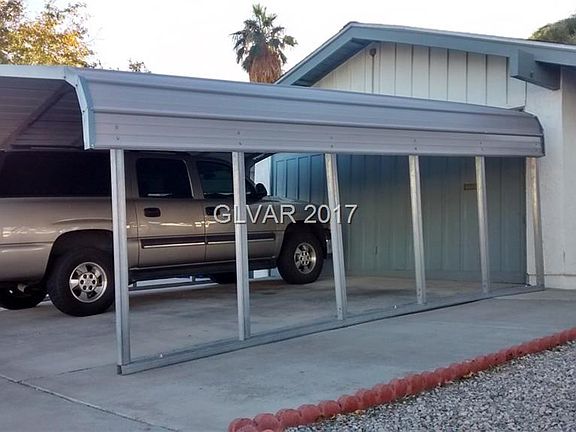 4th image of 4025 Clear View Dr