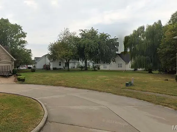 12991 Mourville Ct, Florissant, MO 63033