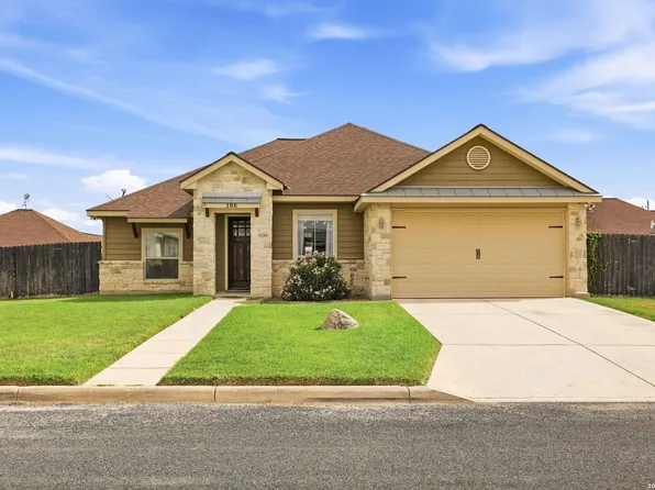 108 PARK HTS, Poth, TX 78147