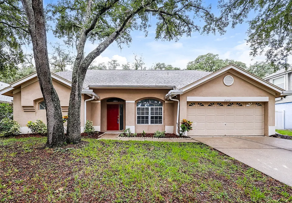 2212 Kenwick Dr