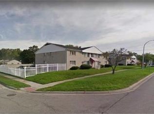 10050 W Nine Mile Rd #18, Oak Park, MI 48237