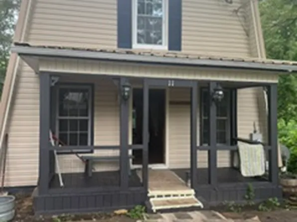 11 Raintree Dr SE, Silver Creek, GA 30173