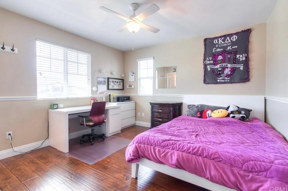 6 bed, 5000 sqft, $1,299 — Photo 1