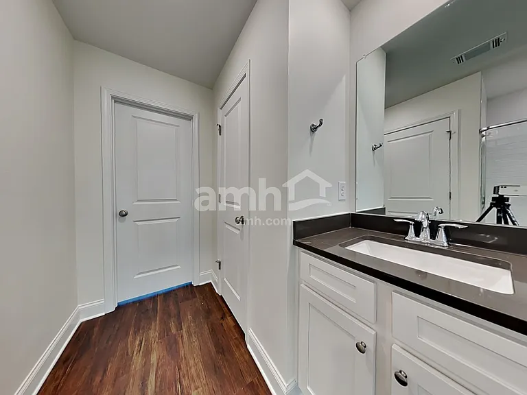 4010 Chivalry Dr — Photo 12