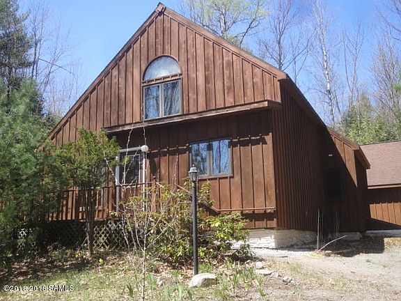 4th image of 14 Pine Ln
