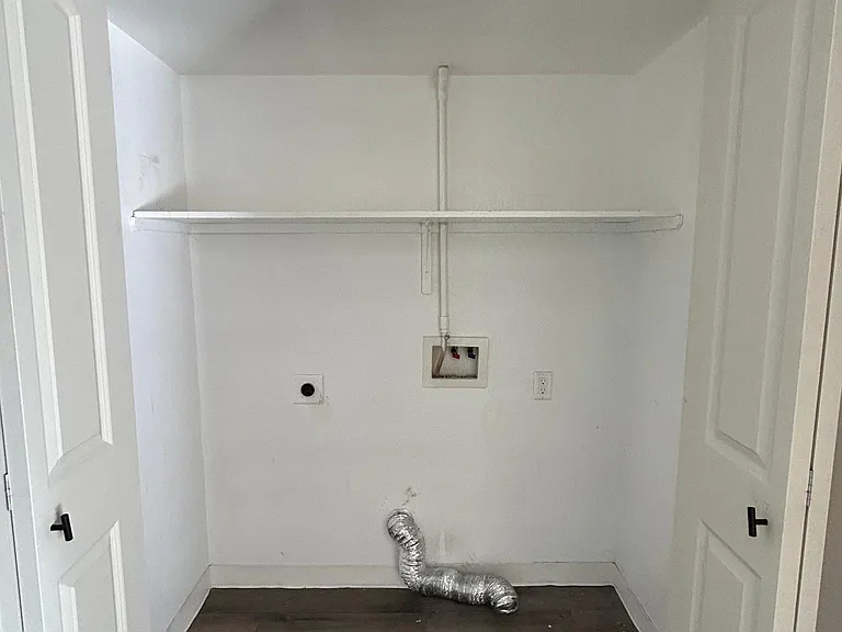 175 N Pollasky Ave #106 — Photo 3