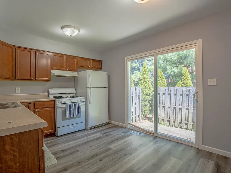 6874 Old Porter Rd #6874 — Photo 3