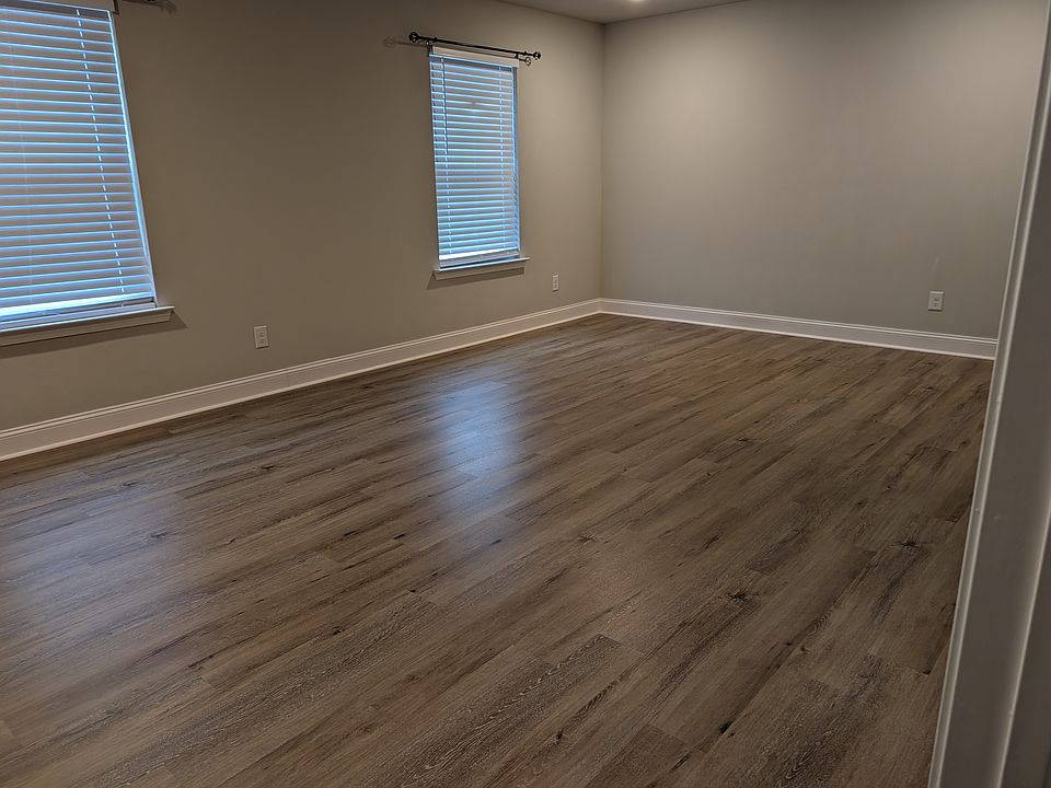 2nd image of 8120 Fairview Ct