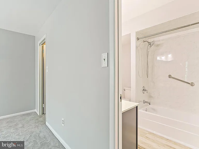 303 Trinity Ct #11 — Photo 29
