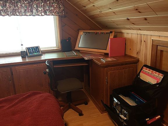Built in desk in loft