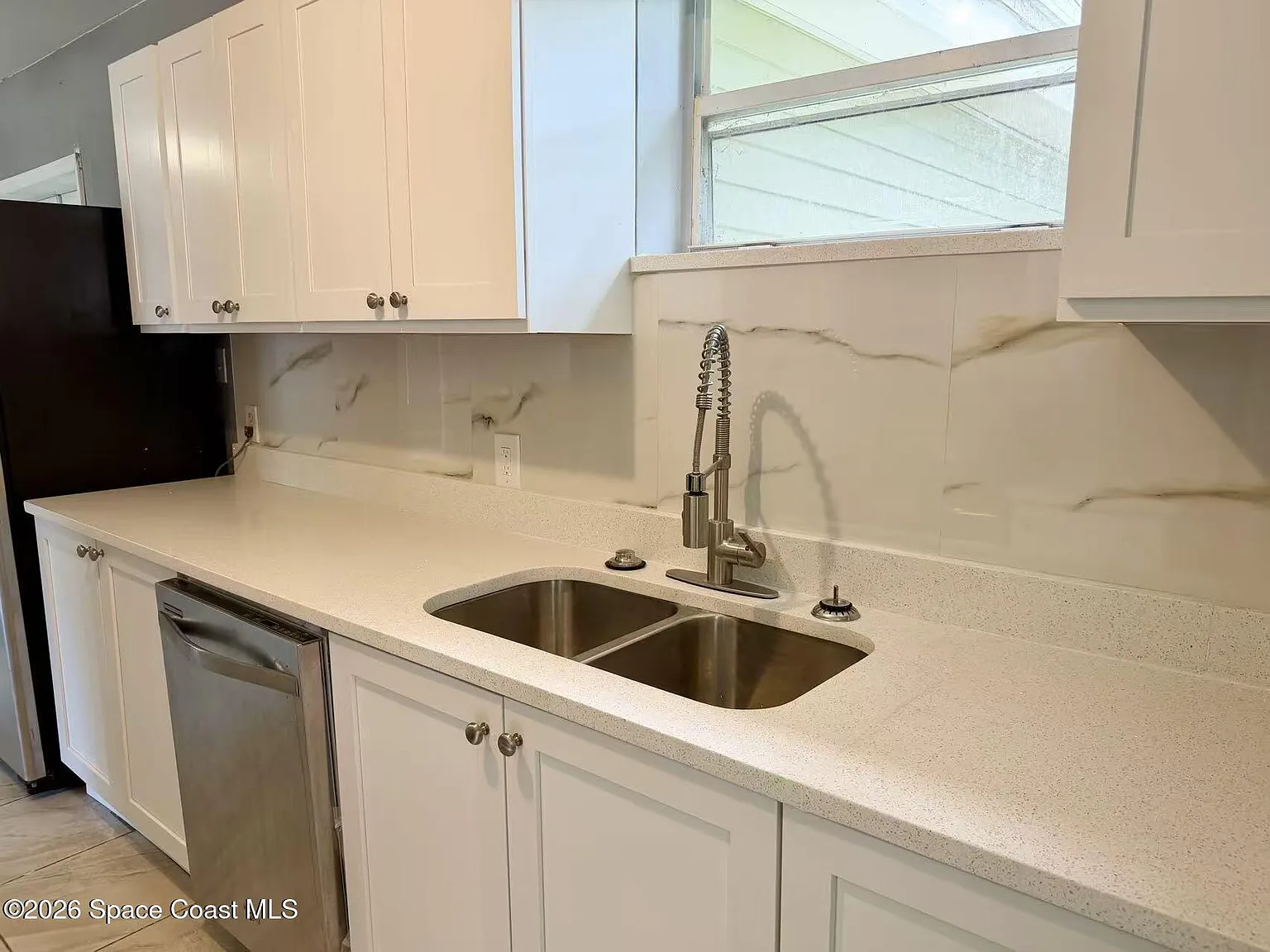3 bed, 936 sqft, $1,700 — Photo 4