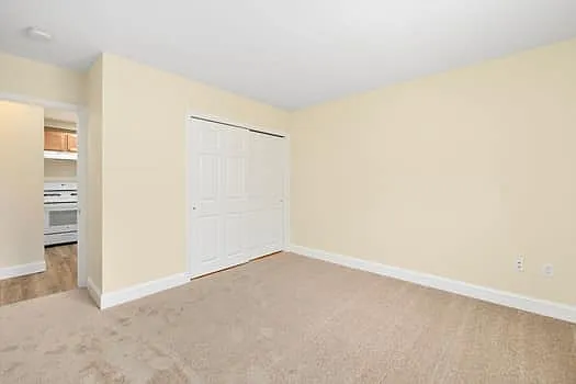 Parkway Cedarhurst Apartments — Photo 30
