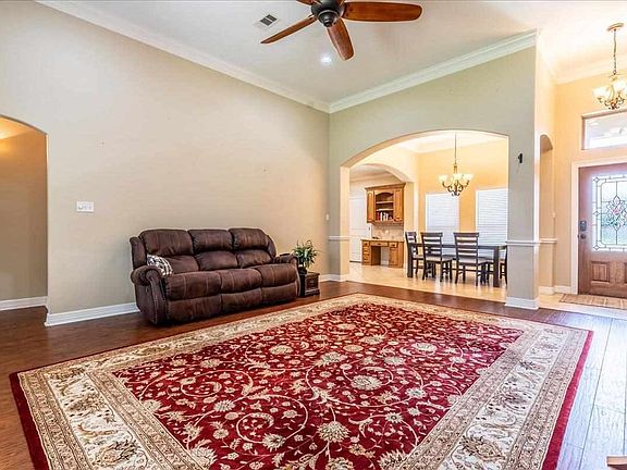 2nd image of 111 Acadian Garden Blvd