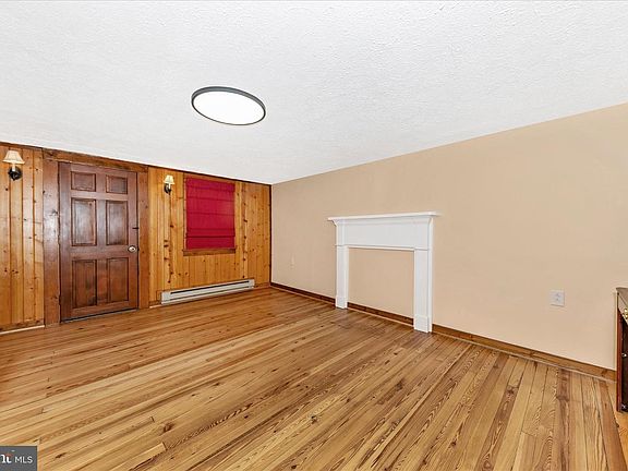 4th image of 6529 Mountaindale Rd