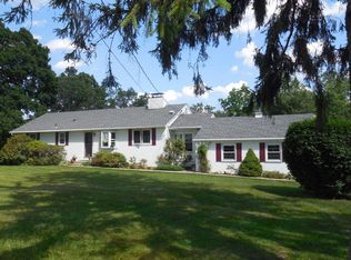 611 Upper Stump Rd, Chalfont, PA 18914