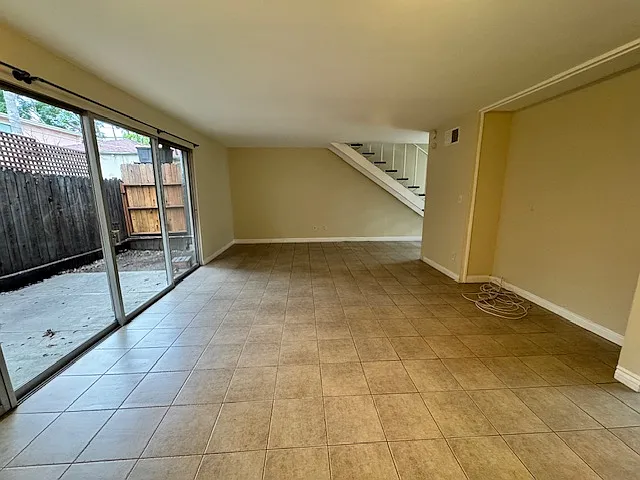 4238 Mary Ellen Ave — Photo 12