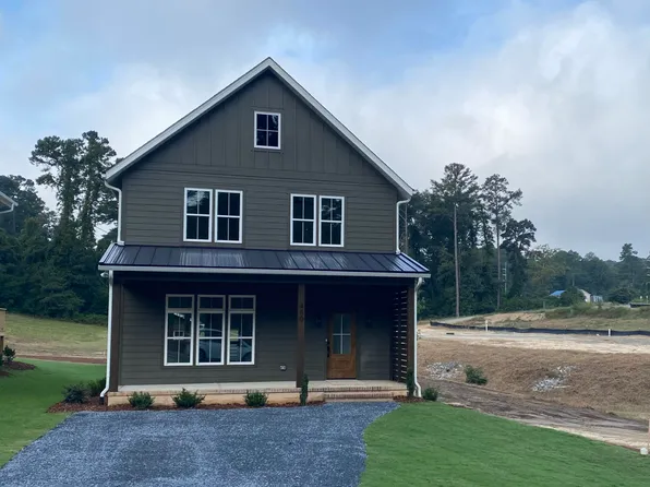 450 W Illinois Avenue, Southern Pines, NC 28387