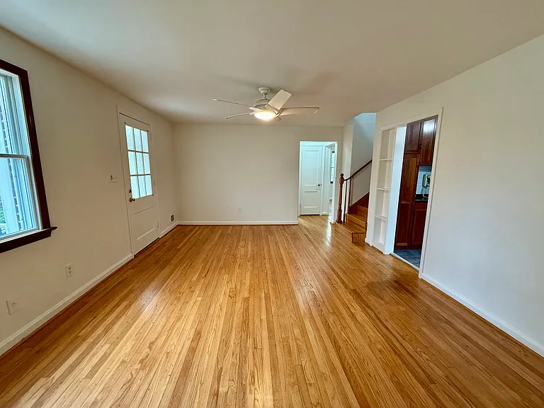 2909 Collins Ave — Photo 5