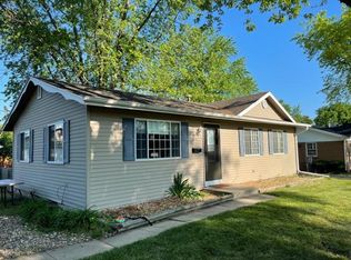 102 NE Bel Aire Rd, Ankeny, IA 50021