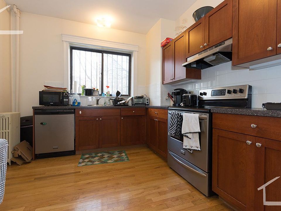 1st image of 30 Glenville Ave #2D