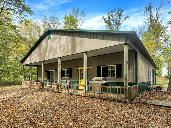 16 Noland Rd, Greencastle, IN 46135