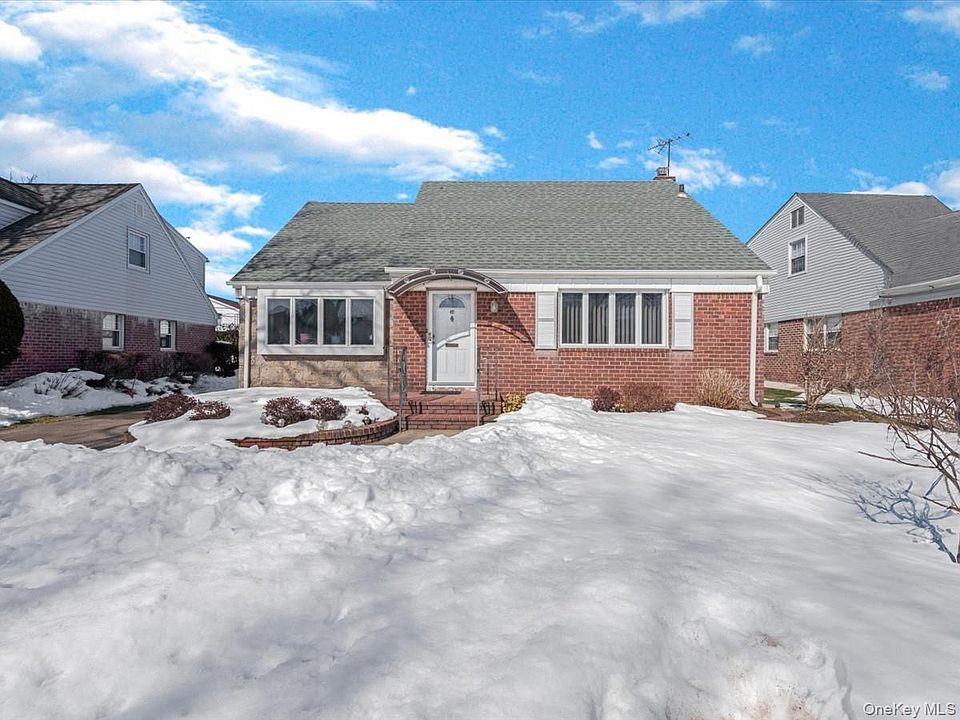 1st image of 38 Leslie Lane