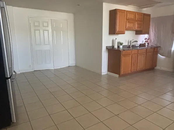 28111 Eucalyptus Ave, Highland, CA 92346