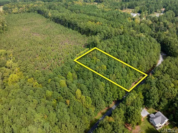10 Waterside Dr, Henrico, NC 27842