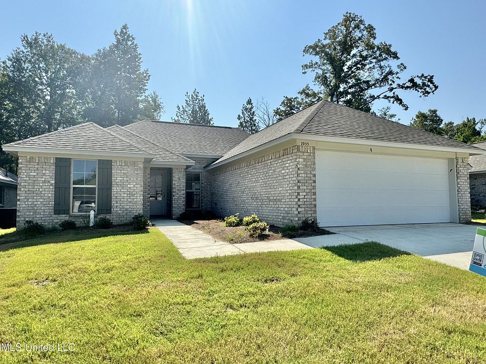 1st image of 2055 Pebble Creek Dr