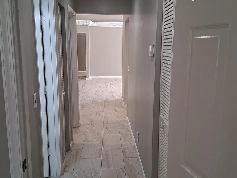4863 Chardonnay Dr — Photo 32